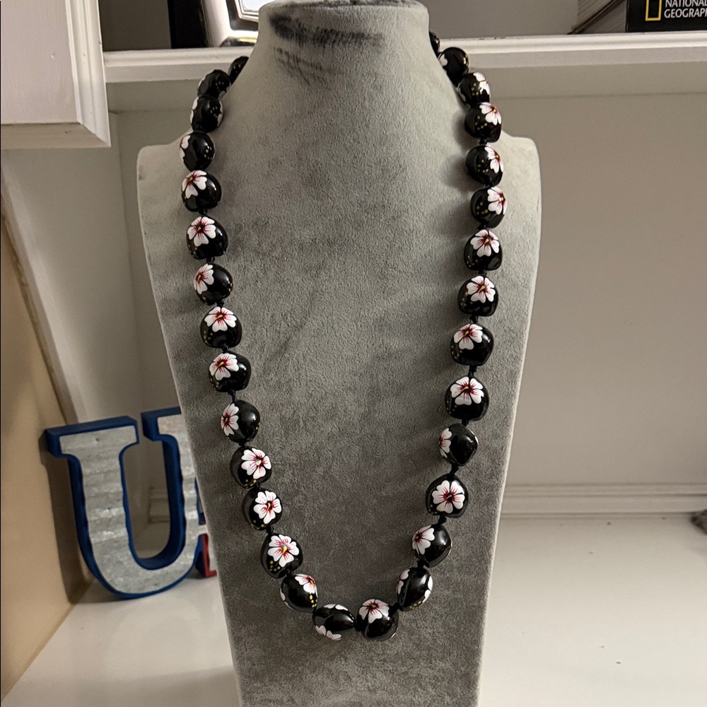 Kukui Nut Lei Necklace